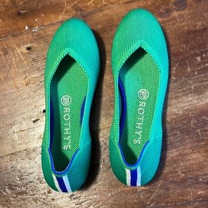 Rothy’s “The flat” jellybeans green size 7
